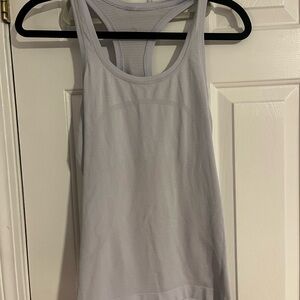 Lulu Lemon Tank light purple size 8